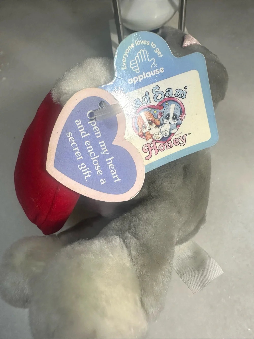 VINTAGE ‘90s Applause Sad Sam & Honey Plush Puppy Holding Red Heart W/ TAGS